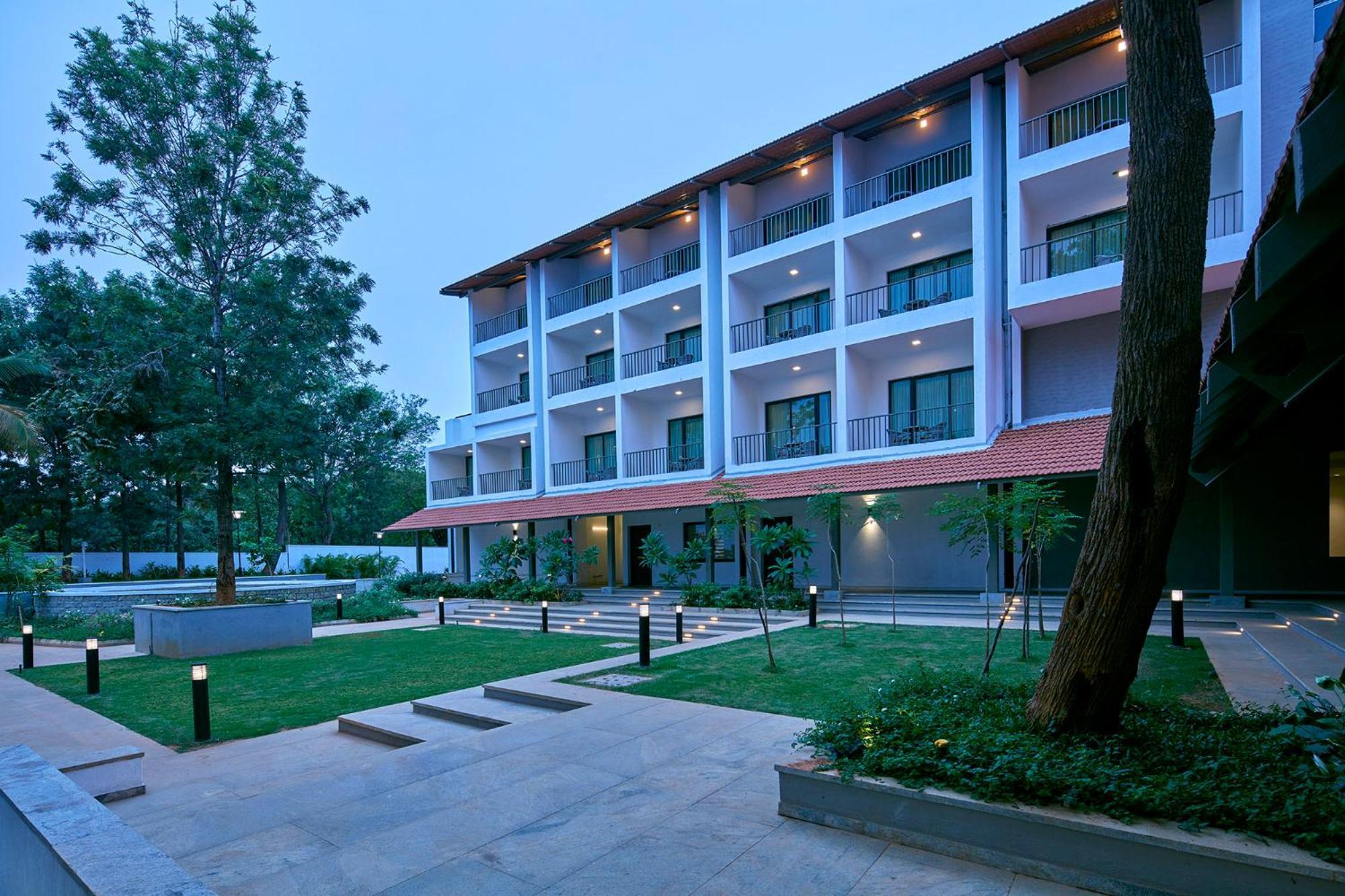 Signature Club Resort Devanahalli Eksteriør bilde