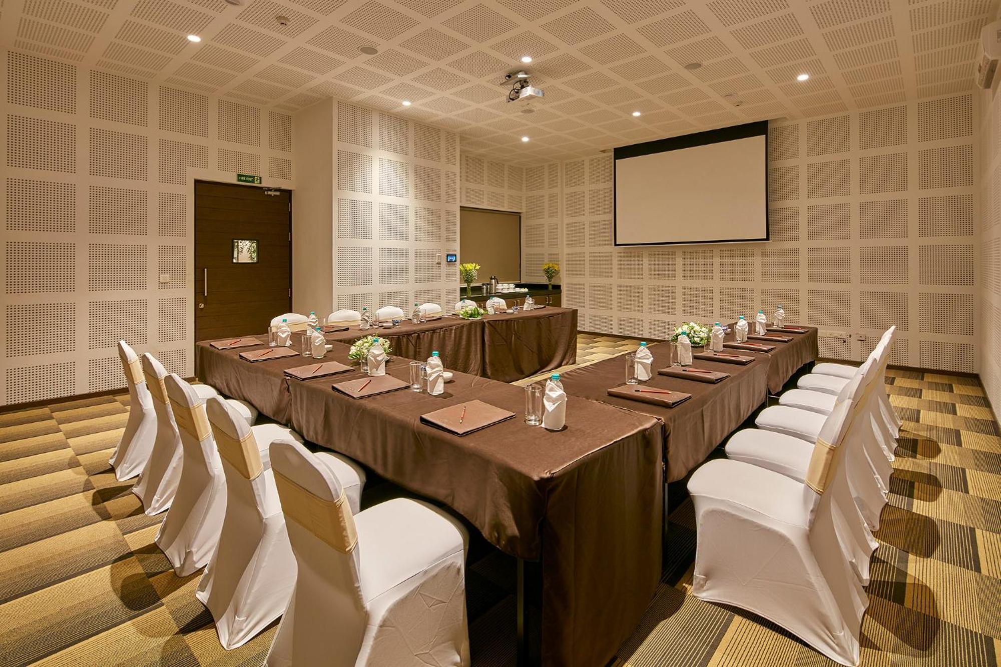 Signature Club Resort Devanahalli Eksteriør bilde